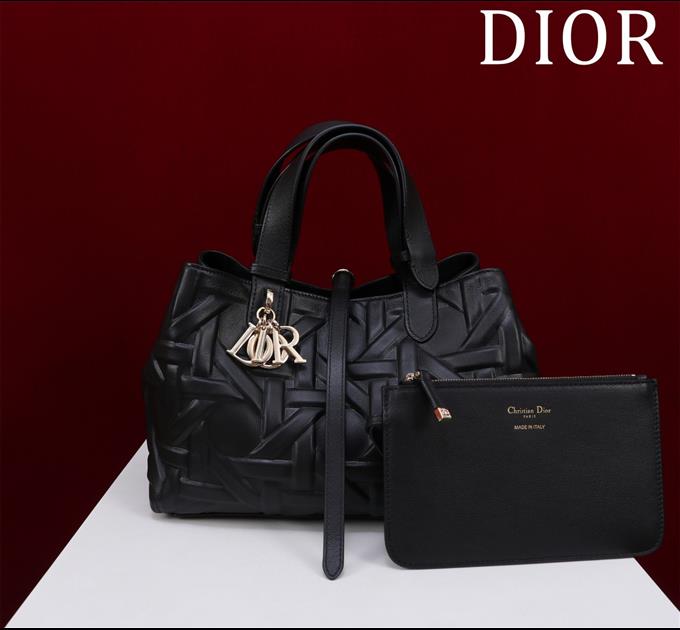 2025228Y 850P182146703